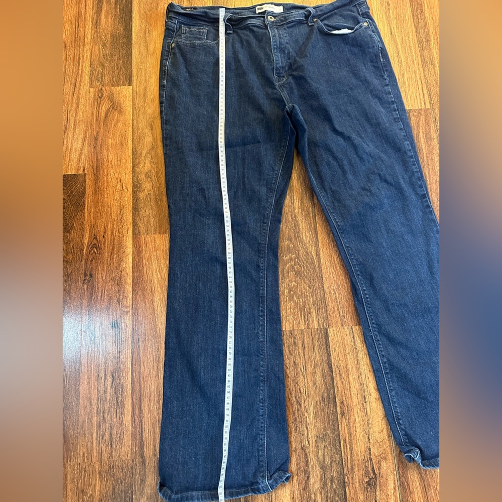 Levi's Women's Blue Jeans size W34 - Picture 3 of 11